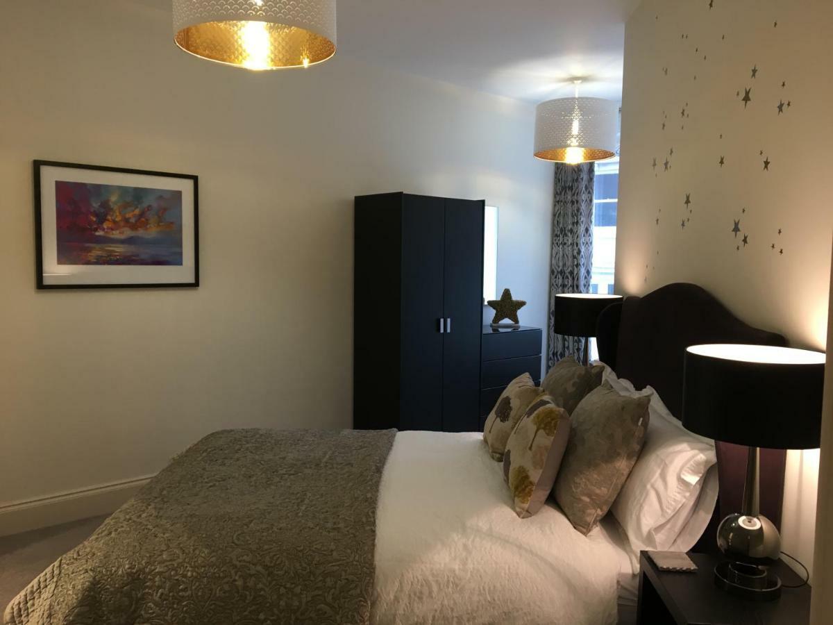 Star Tree Apartment Йорк Экстерьер фото